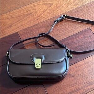Elegant Brown Leather Shoulder Bag